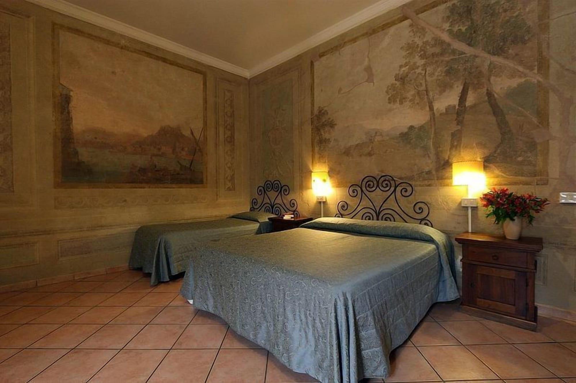 Bavaria Hotell *