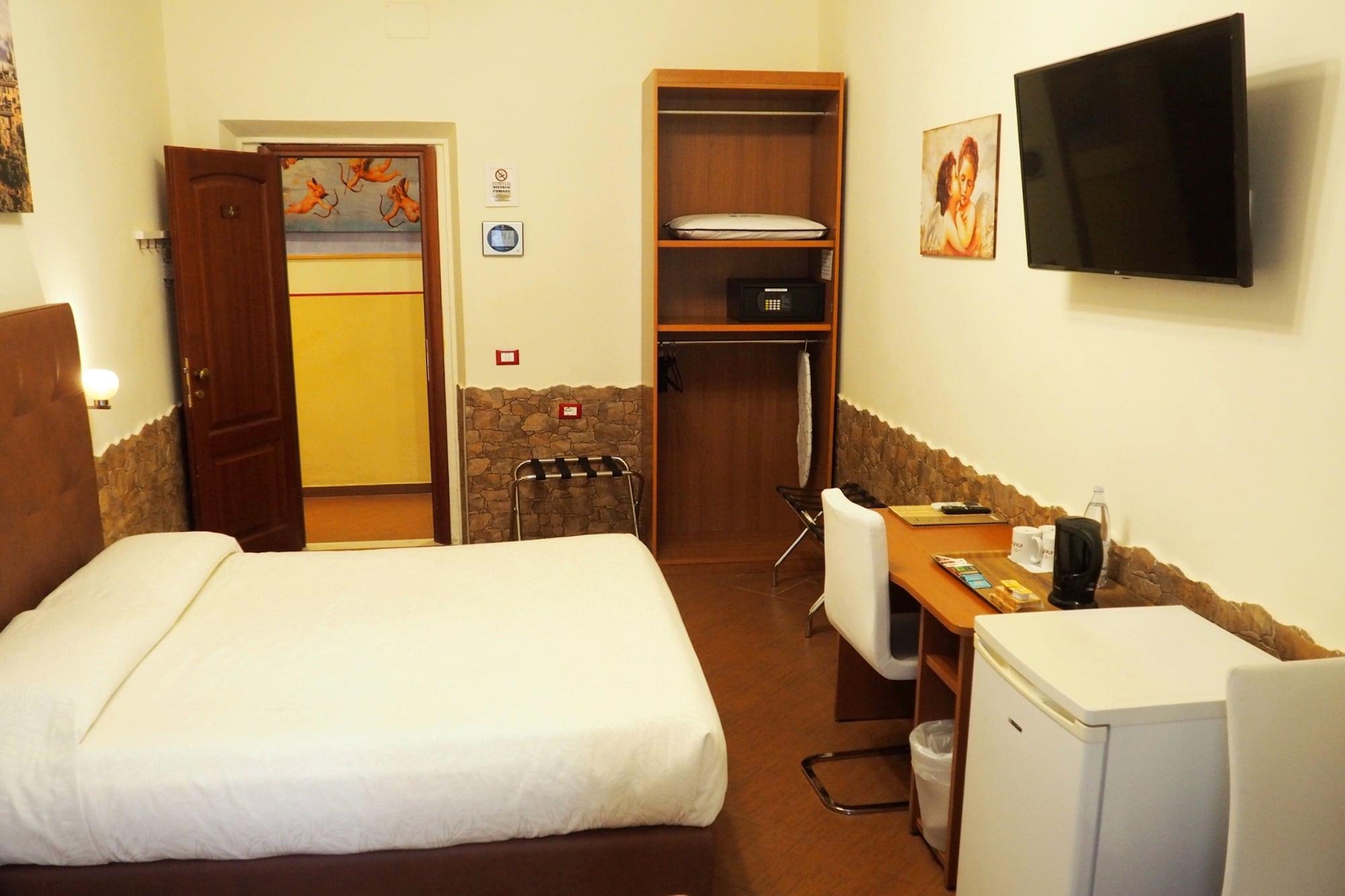 Ester Hotel