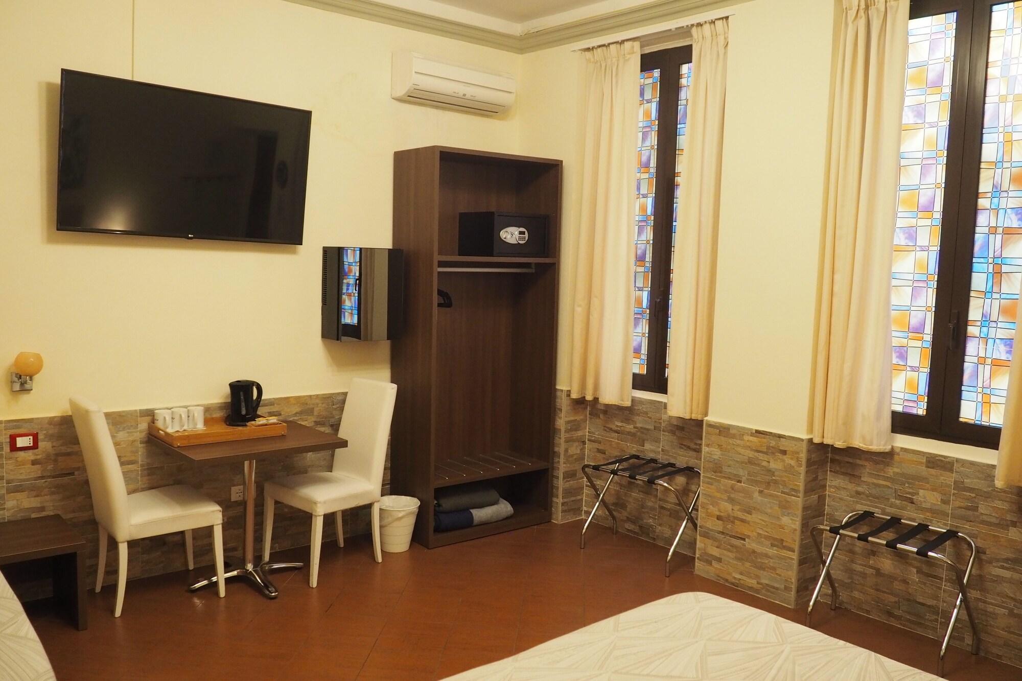 Hotel Ester 3*