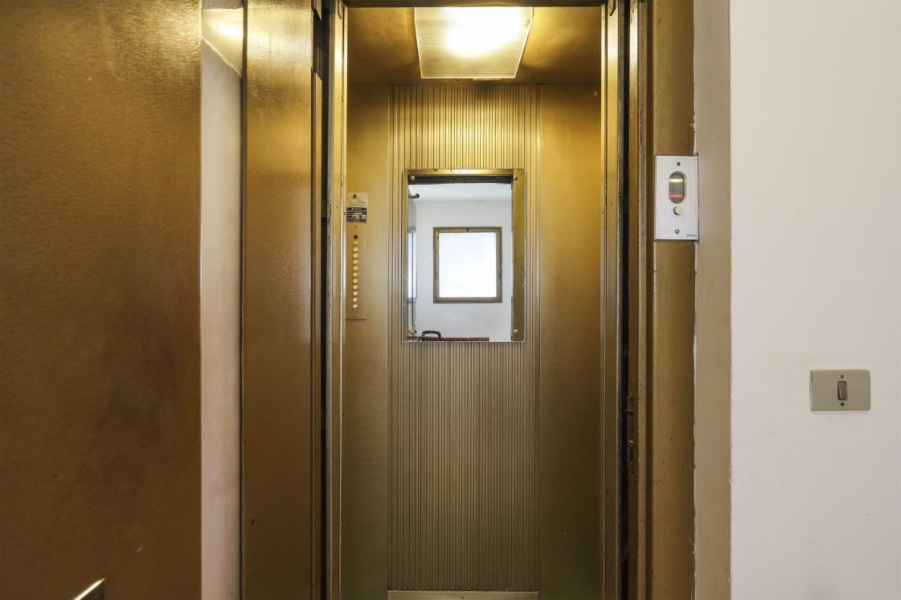 Dalla Giulia - A/c, Wi-fi, Private Parking - Sweet Dreams In Apartment Florence