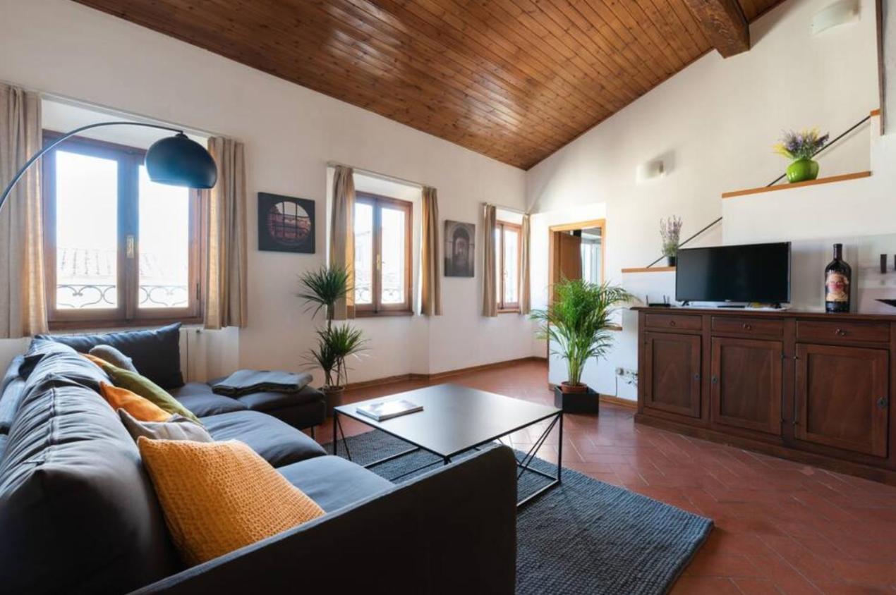 Apartamento Via Ricasoli Apartment, Next To Accademia