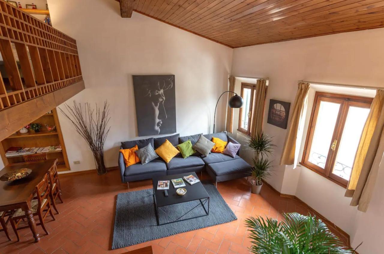 Via Ricasoli Apartment, Next To Accademia *
