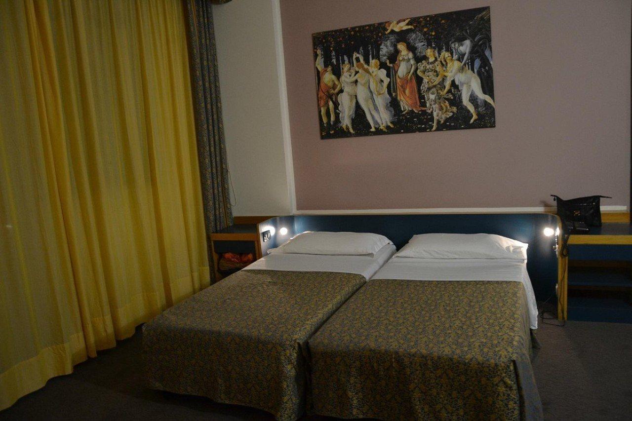 Hotel Mirage 4*