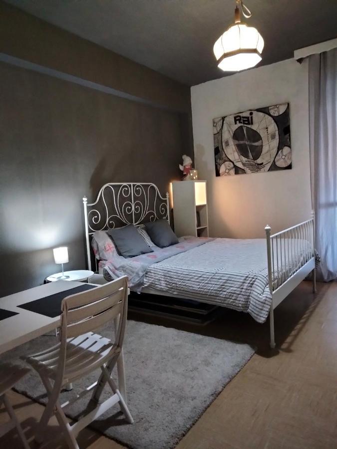 Grey And Withe Firenze