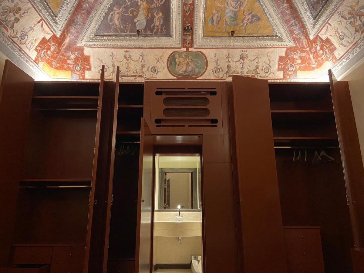 Luxury Frescoed In The Center * Firenze
