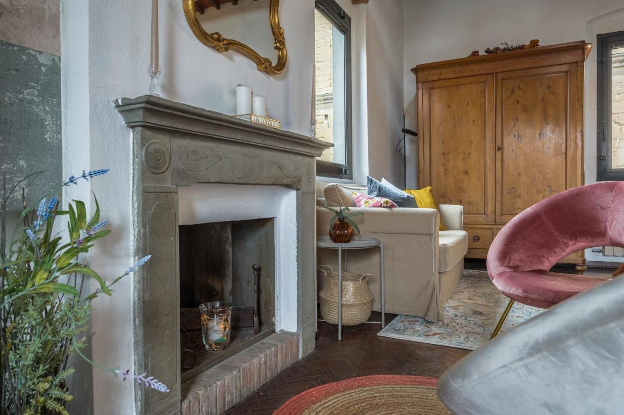 Lejlighed Via Lamberti, 3 - Charming - Charming And Historic 5th-floor Attic With Elevator In A Building At The Heart Of Vibrant Florence, Just A 2-minute Walk From Attractions