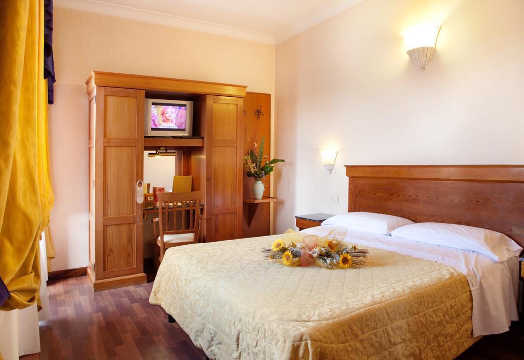 Porta Faenza Hotel