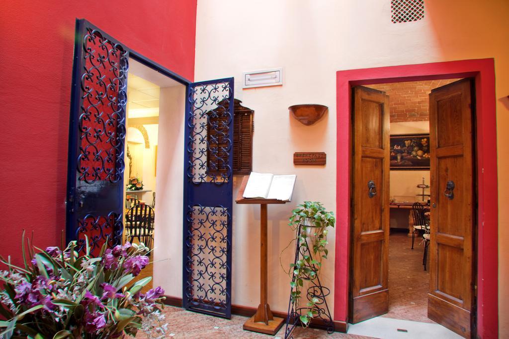 Porta Faenza Firenze