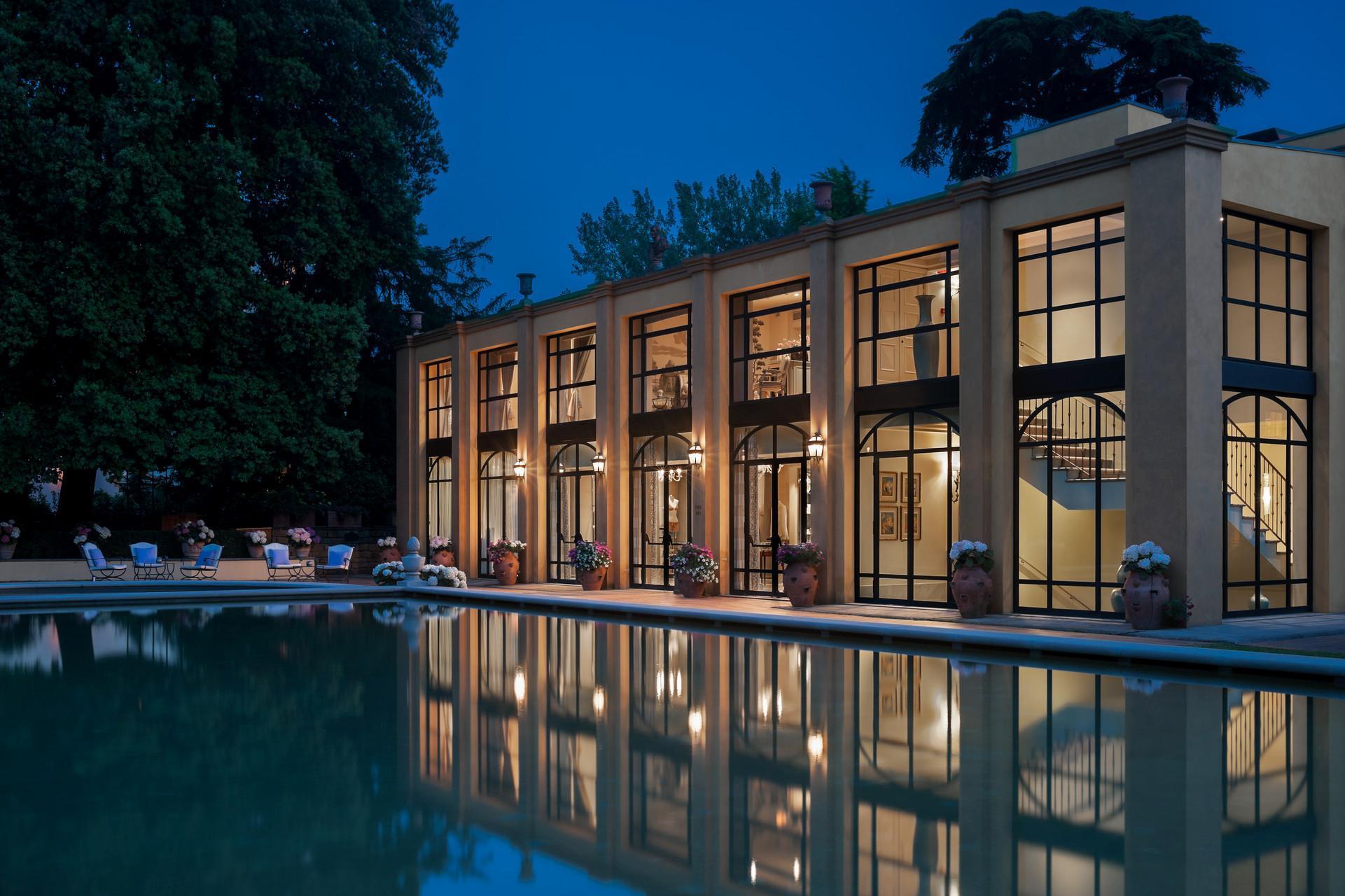 Four Seasons 5*
