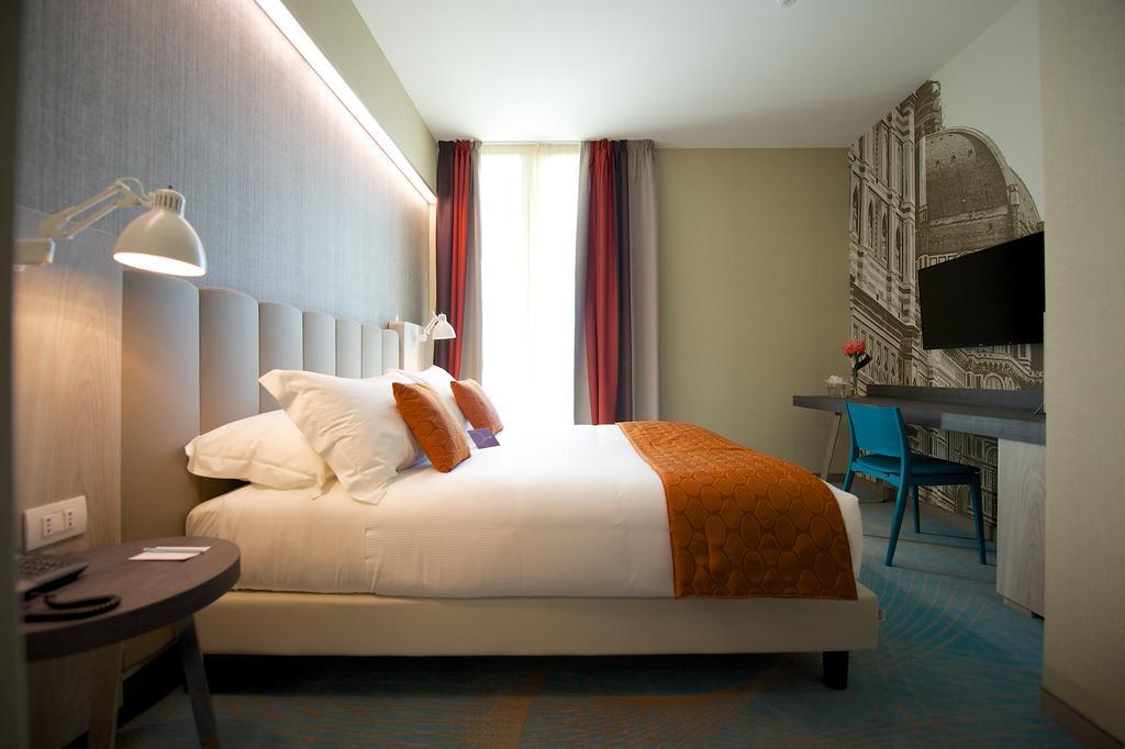 Mercure Centro Hotell 4*