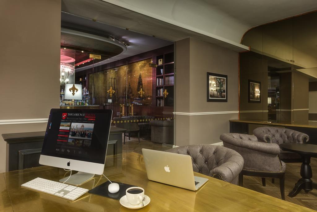 Plaza Lucchesi Hotel