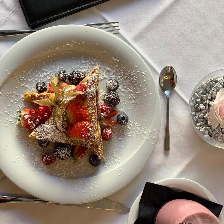 The Moon Boutique & Hotell 4*