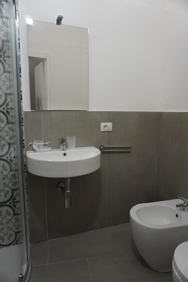 Holiday Rooms