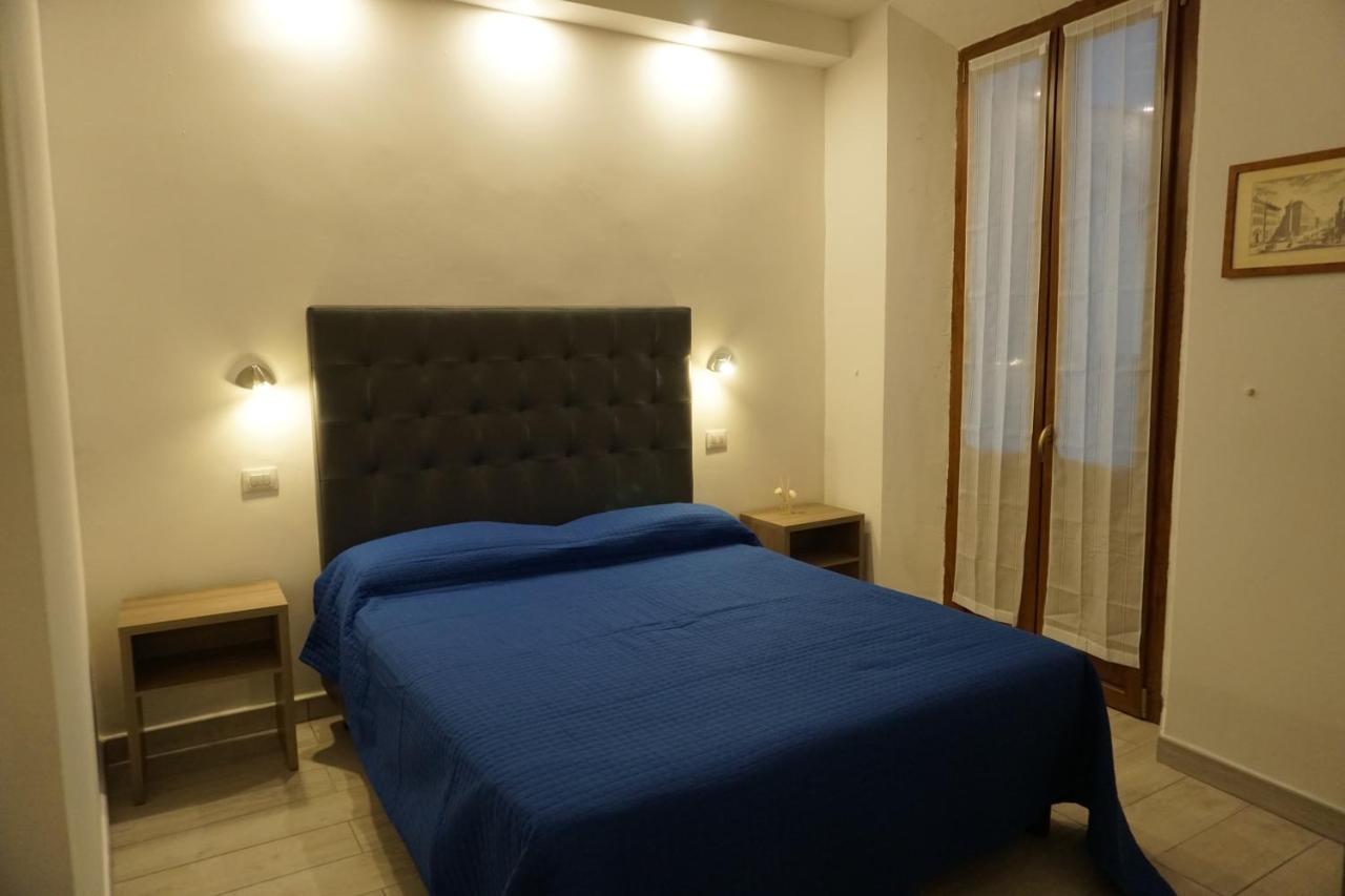 Holiday Rooms Affittacamere *