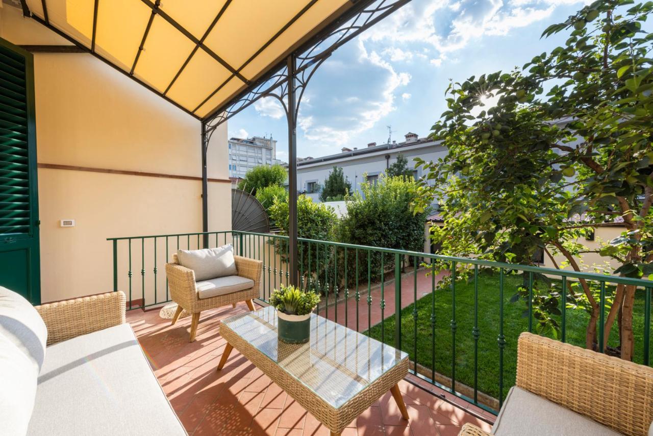 Dimora San Frediano, Oltrarno's Gem With Patio Apartamento Florença