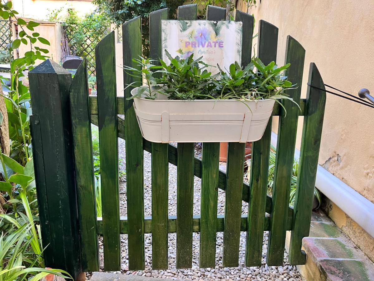 Cynthia's Garden - With Private Garden In Santa Croce Leilighet Firenze