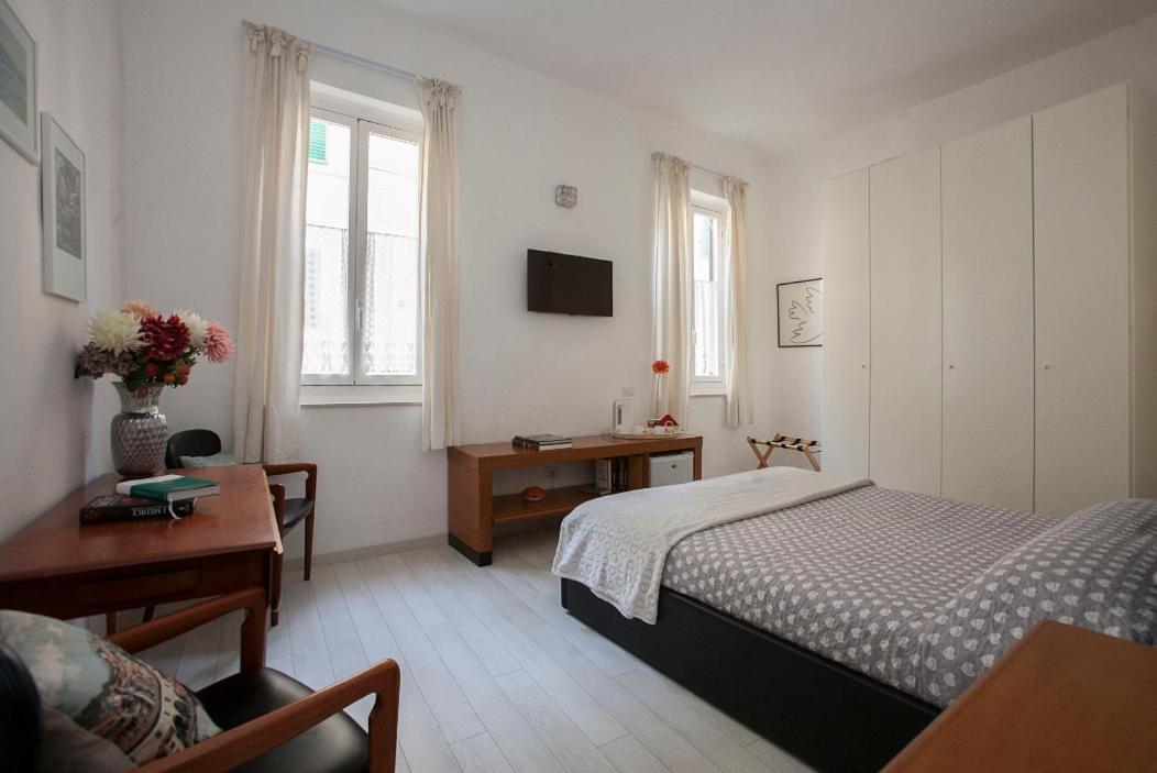 Il Nido Sull'oltrarno Camera Con Bagno Privato * Florença