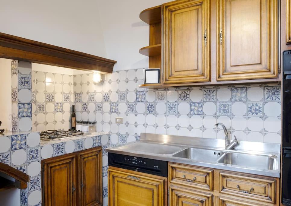 D/t Elegant & Spacious Flat 2' Walk Train Station Apartamento *
