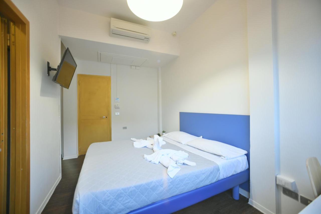 Garden Blue 3* Florence