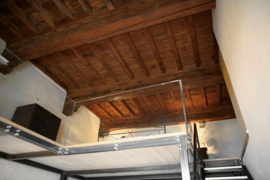 And Quiet Loft 5 Minutes Walk From The Duomo Apartamento