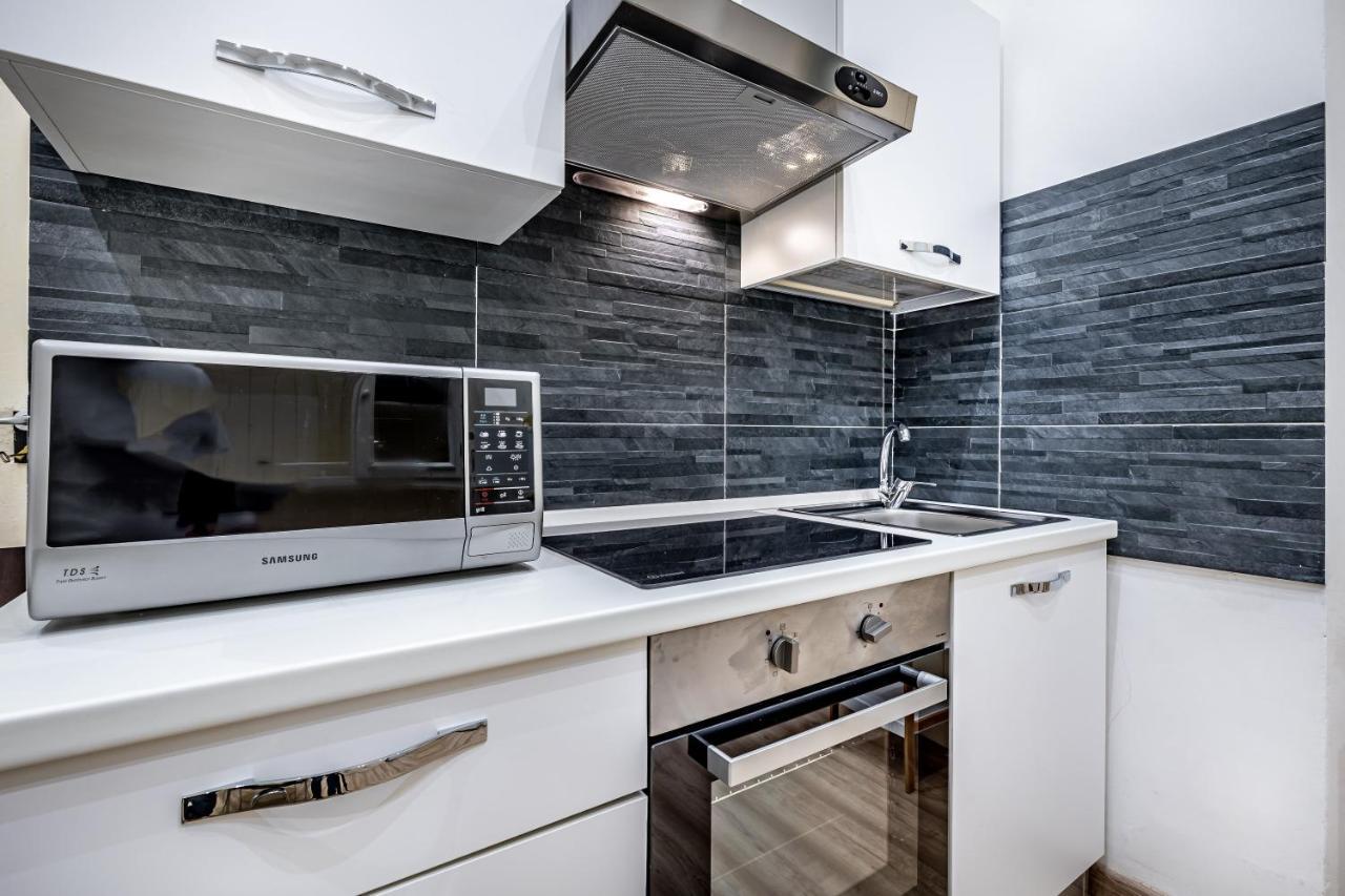 Yid Lovely Sangallo Apt Apartment