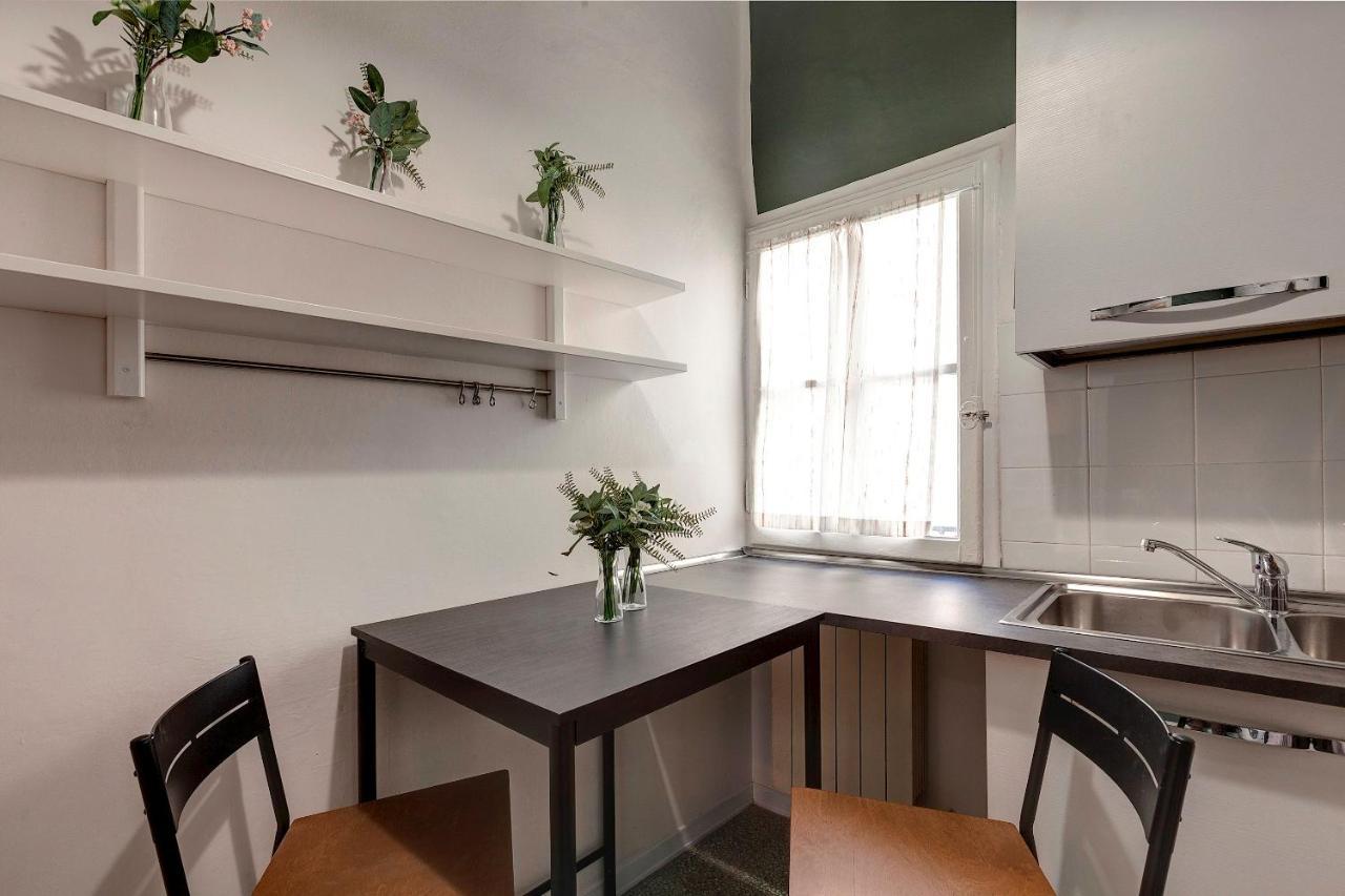 Apartment Greci 16 Iii *