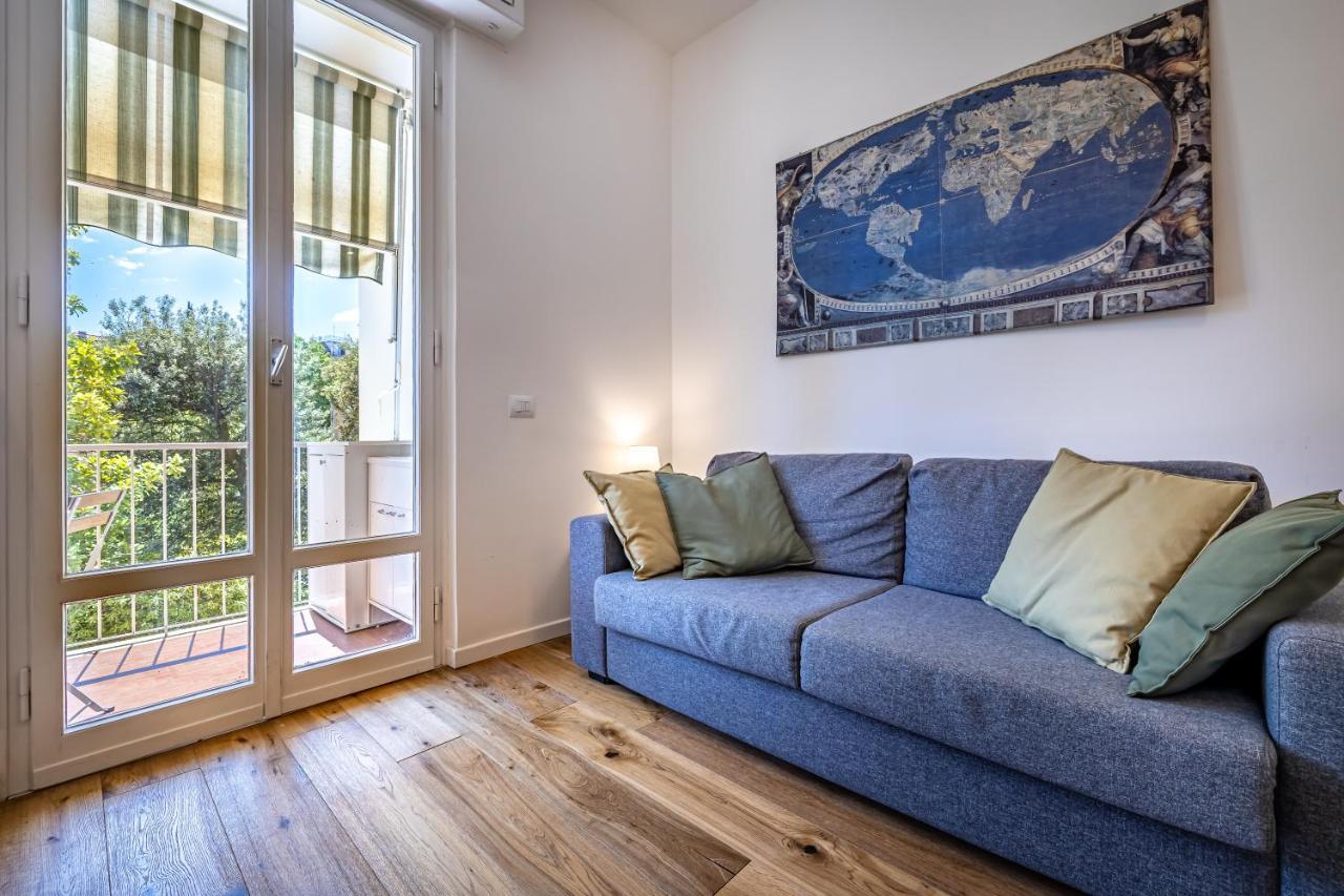 Yid Buonvicini Design In Out Of Ztl Appartement *
