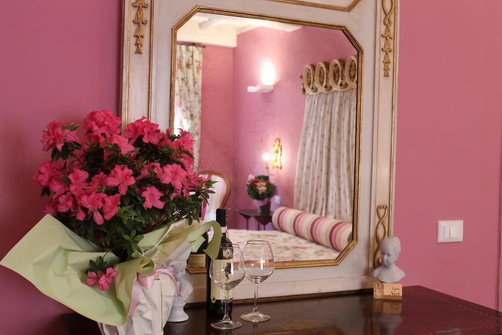 Corte Dei Neri Residenza D'epoca Couette-café