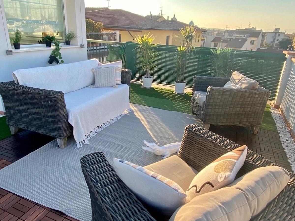 Apartamento Rilassante Superattico Con Viste Sulle Coline E Jacuzzi - Perfetta Fuga Romantica Florença