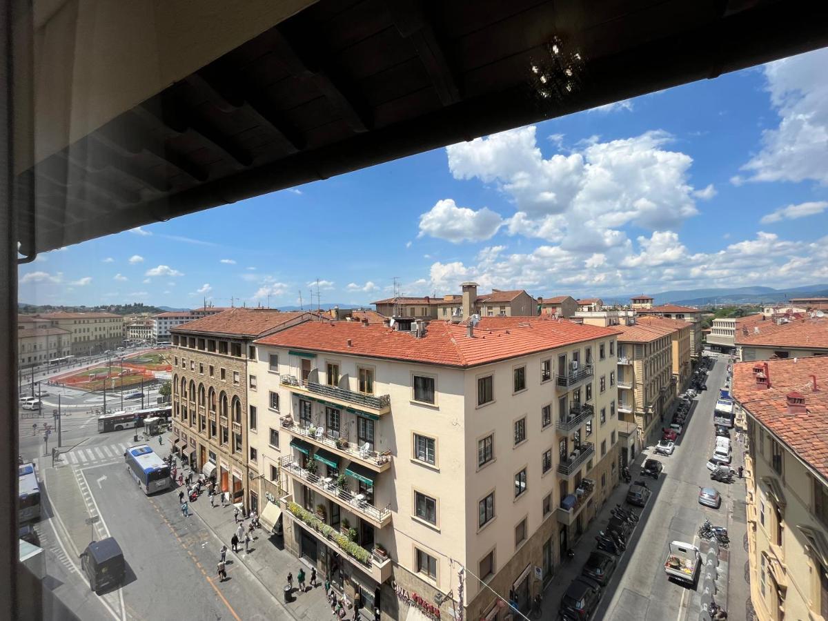 Ester Hotel 3*