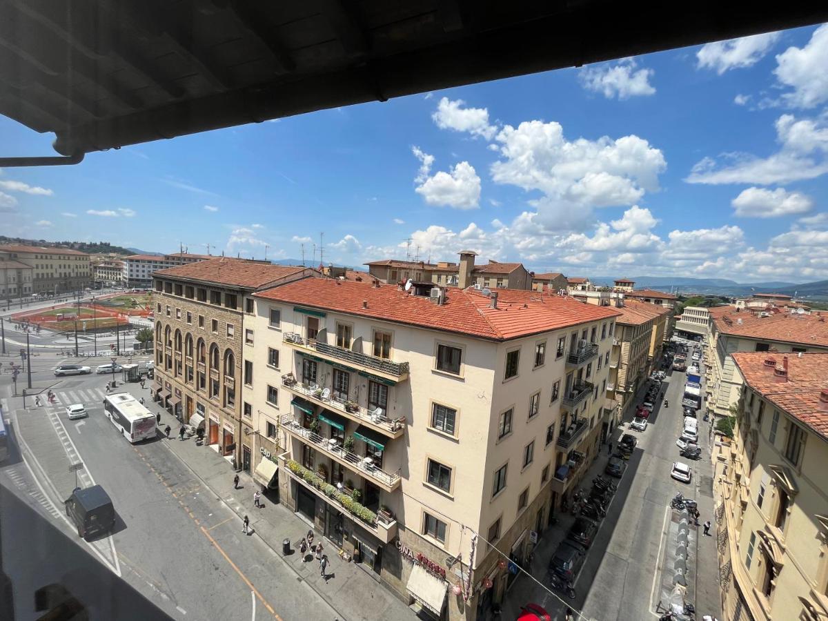 Ester Hotel