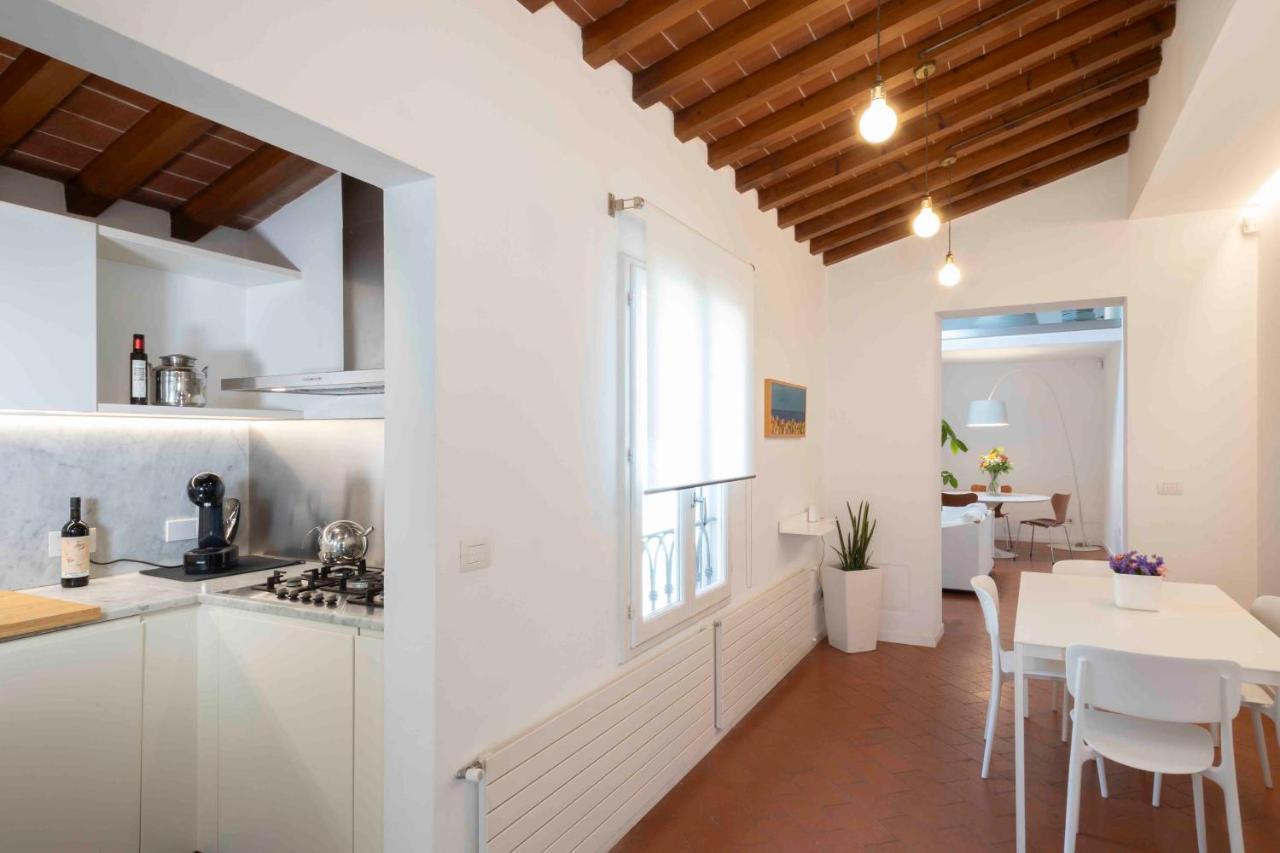 San Niccolo Walls Garden Apartment Florence