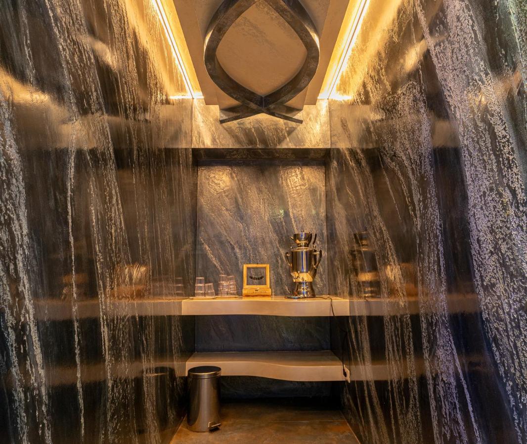 The Moon Boutique & Hotell 4*