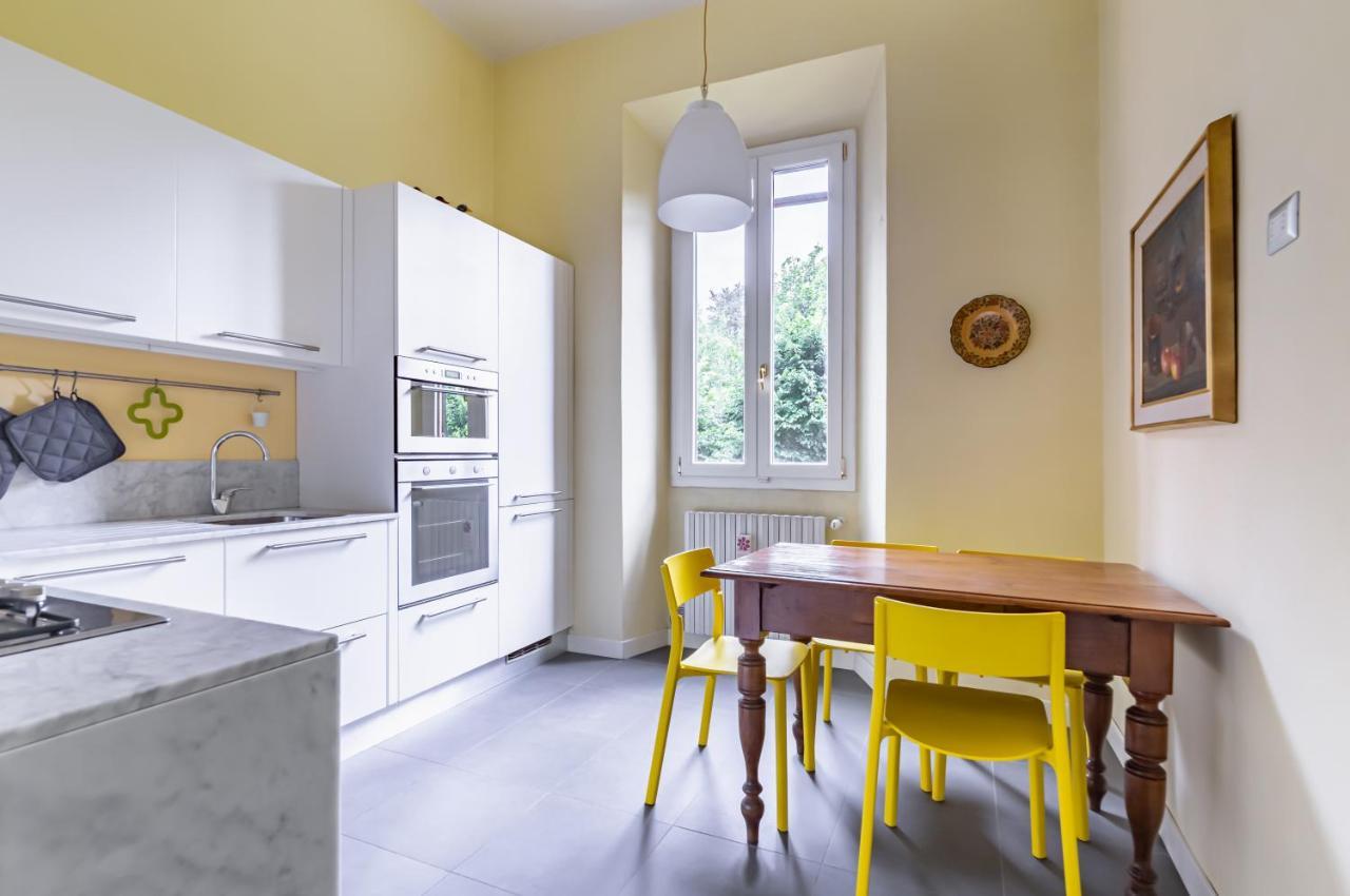 Stibbert & Statuto Elegant Flat With Balcony Apartment
