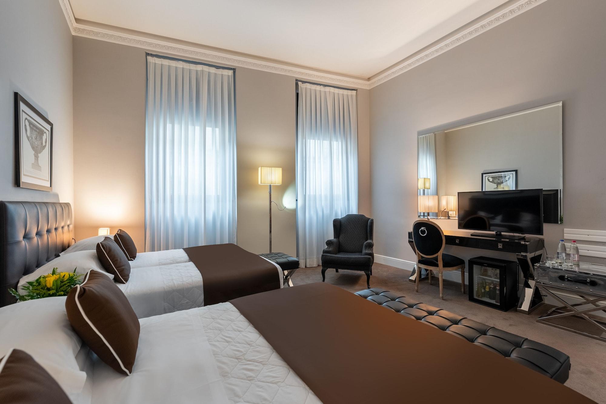 Roma Hotel 4*