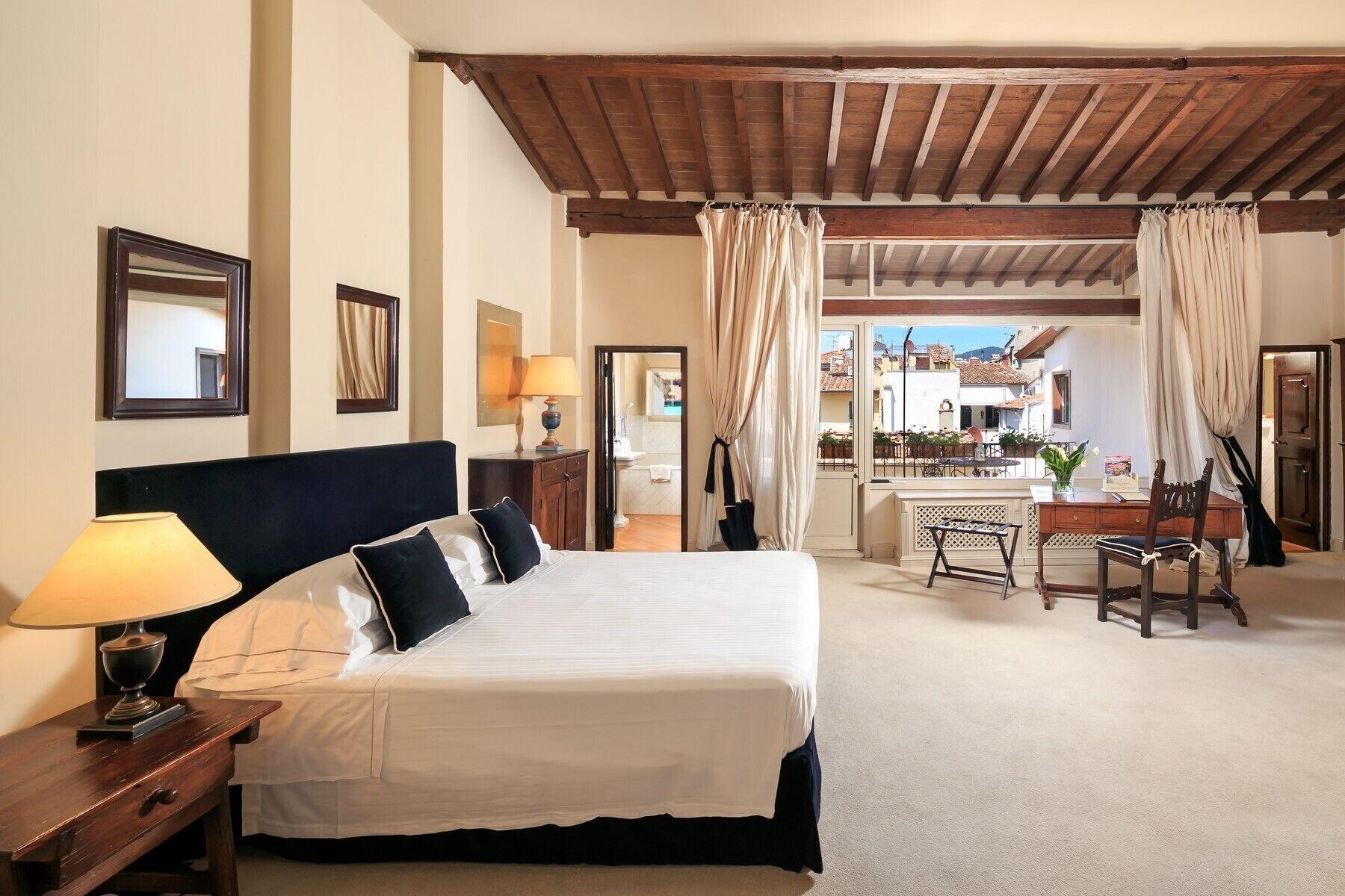 J And J Hotel Firenze