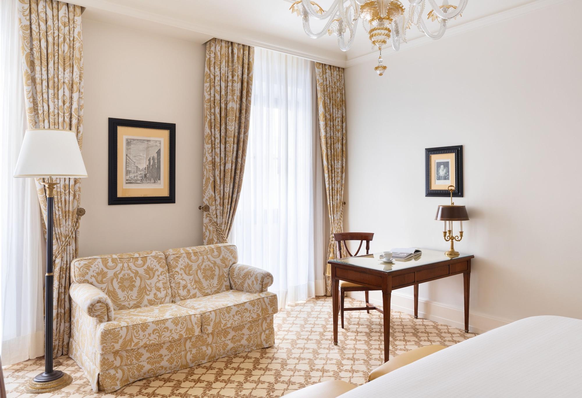 Hotel Four Seasons 5*
