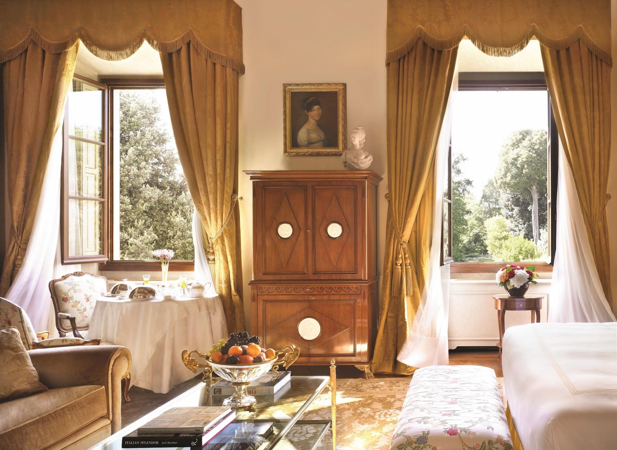 Four Seasons 5*
