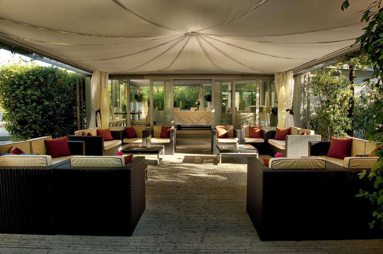 Lejlighedshotel Eden Rock 4*