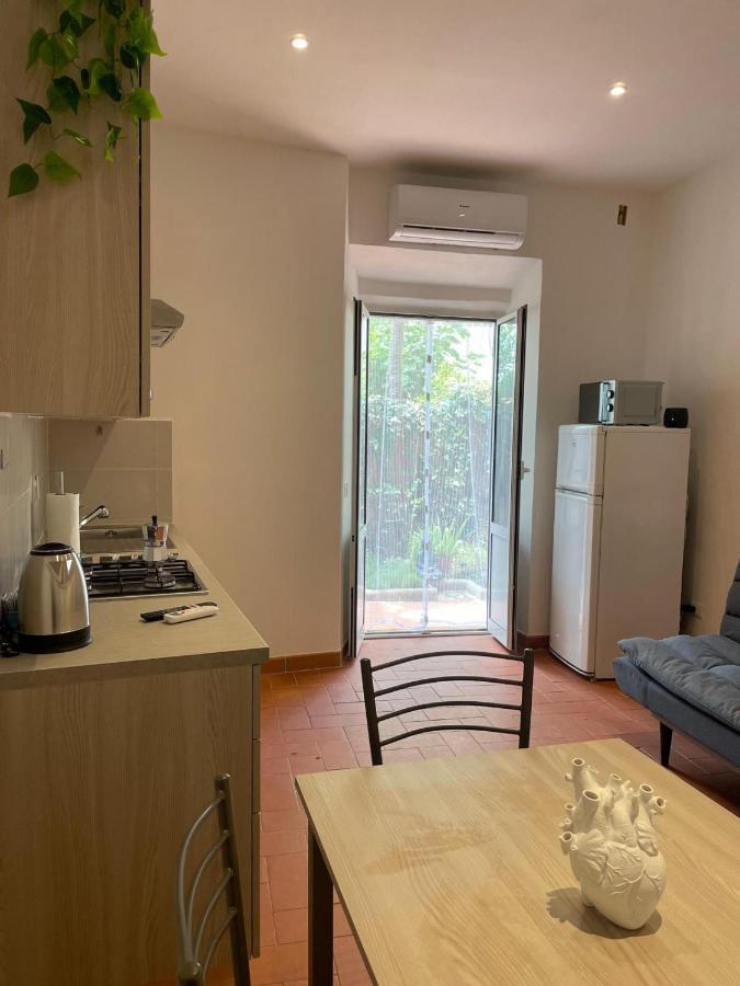 Franco's Appartement *
