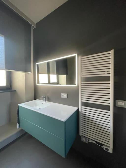 New On Lungarno Soderini Near Ponte Vecchio *