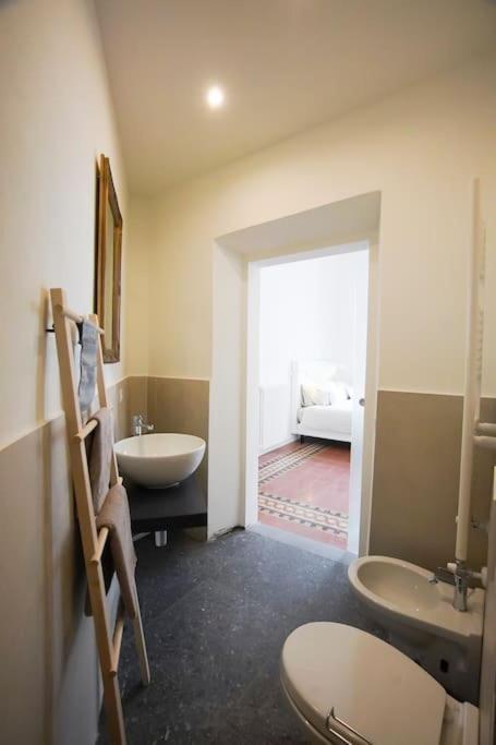 5 Min Duomo - Novella Boutique - Parcheggio Apartamento *