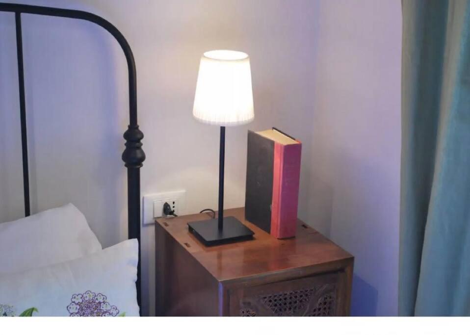 Wonderful Ponte Vecchio At A Breath. Appartement *