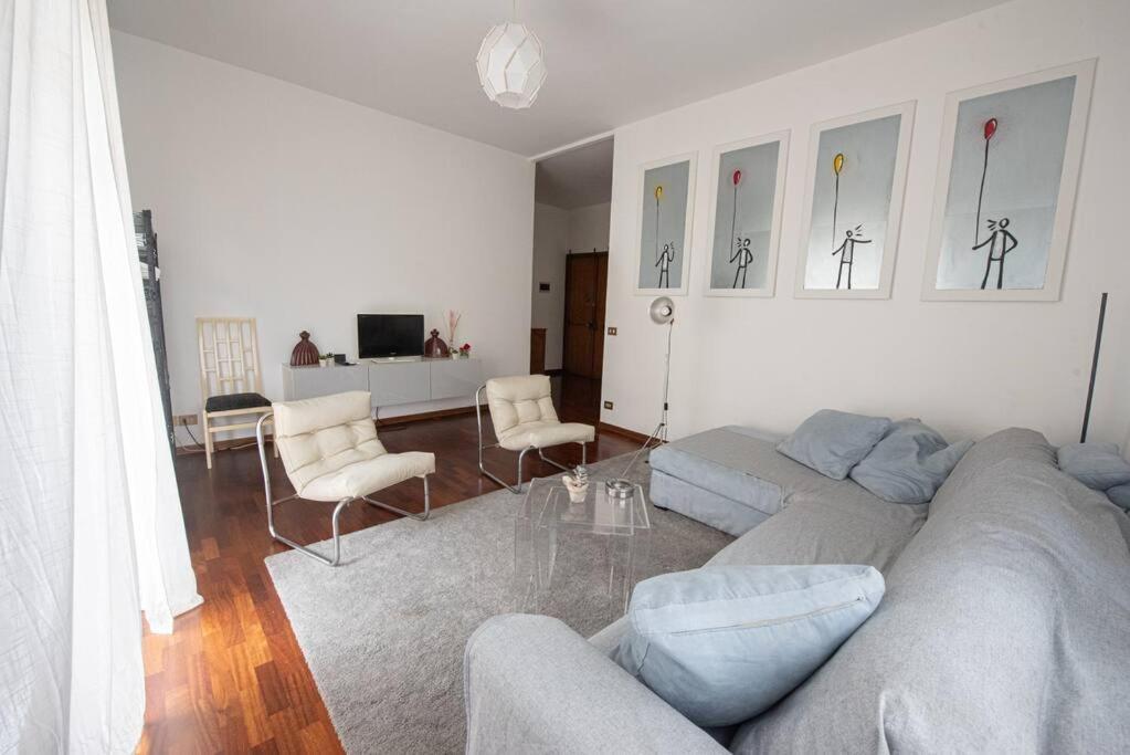 Lejlighed Artisti, Cozy Flat In *