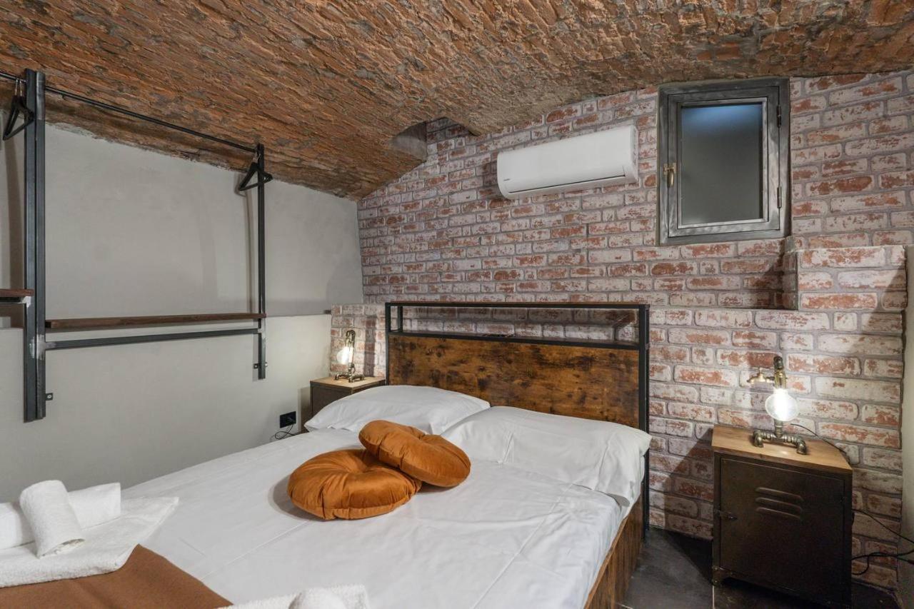 Underground Loft Apartment Florence