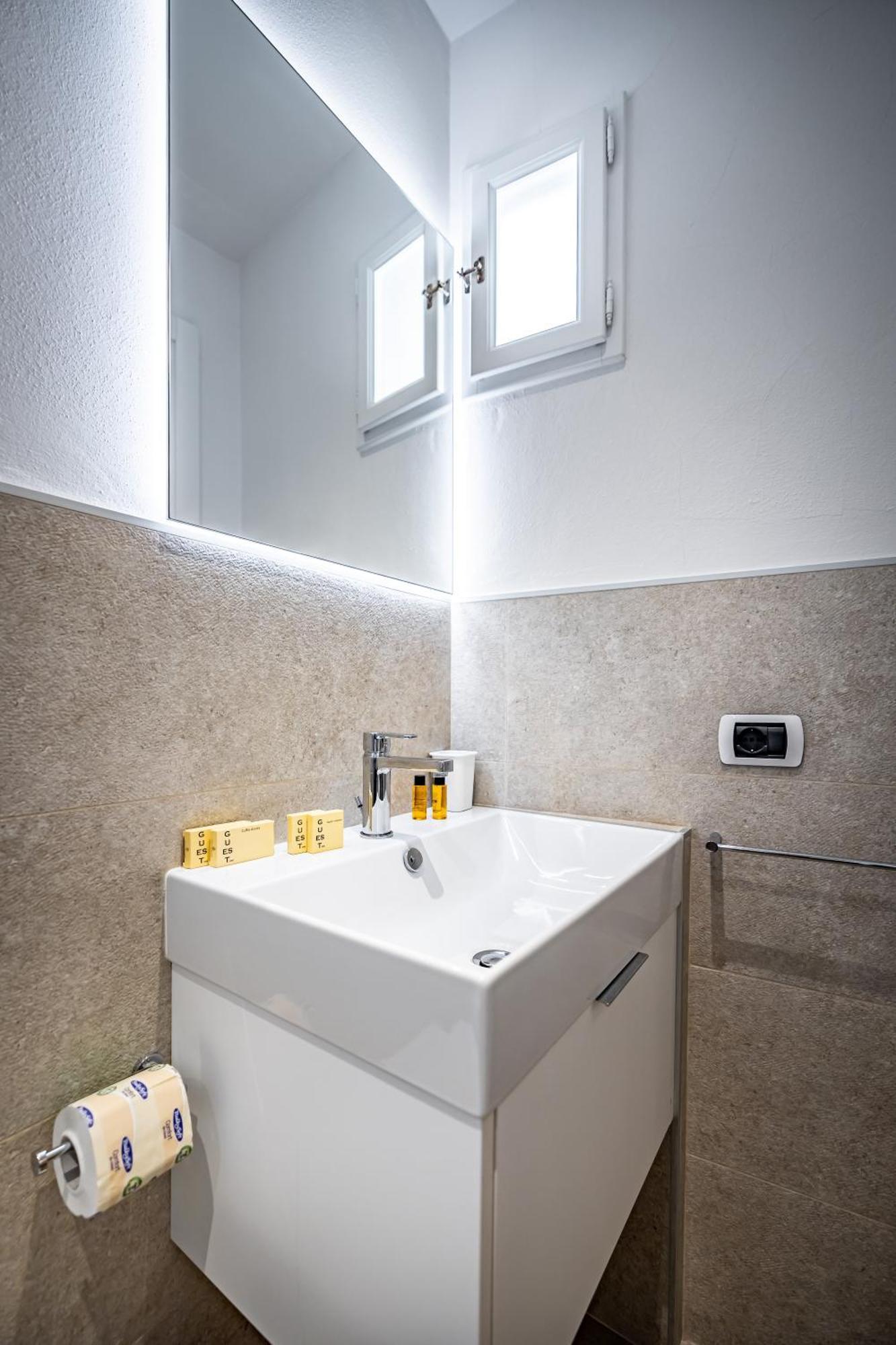 Leilighet Roommo Via Dei Pilastri Giada *
