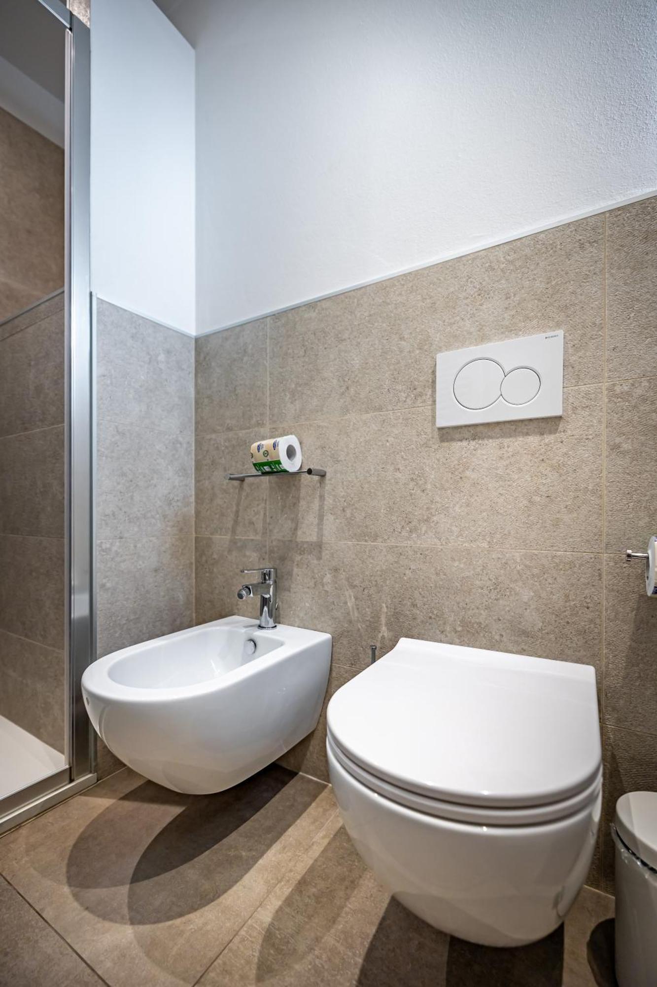 Roommo Via Dei Pilastri Giada Leilighet