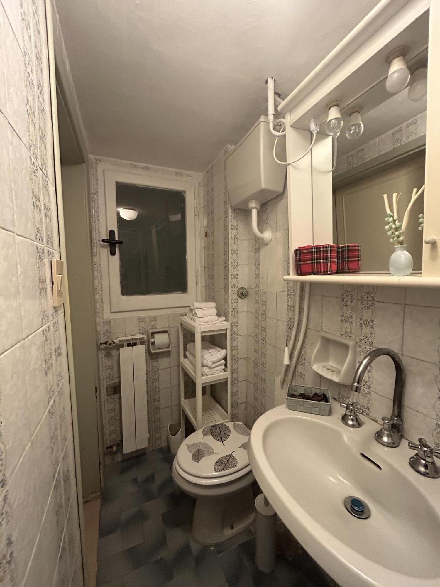 Il Segreto Di Via Laura - House In