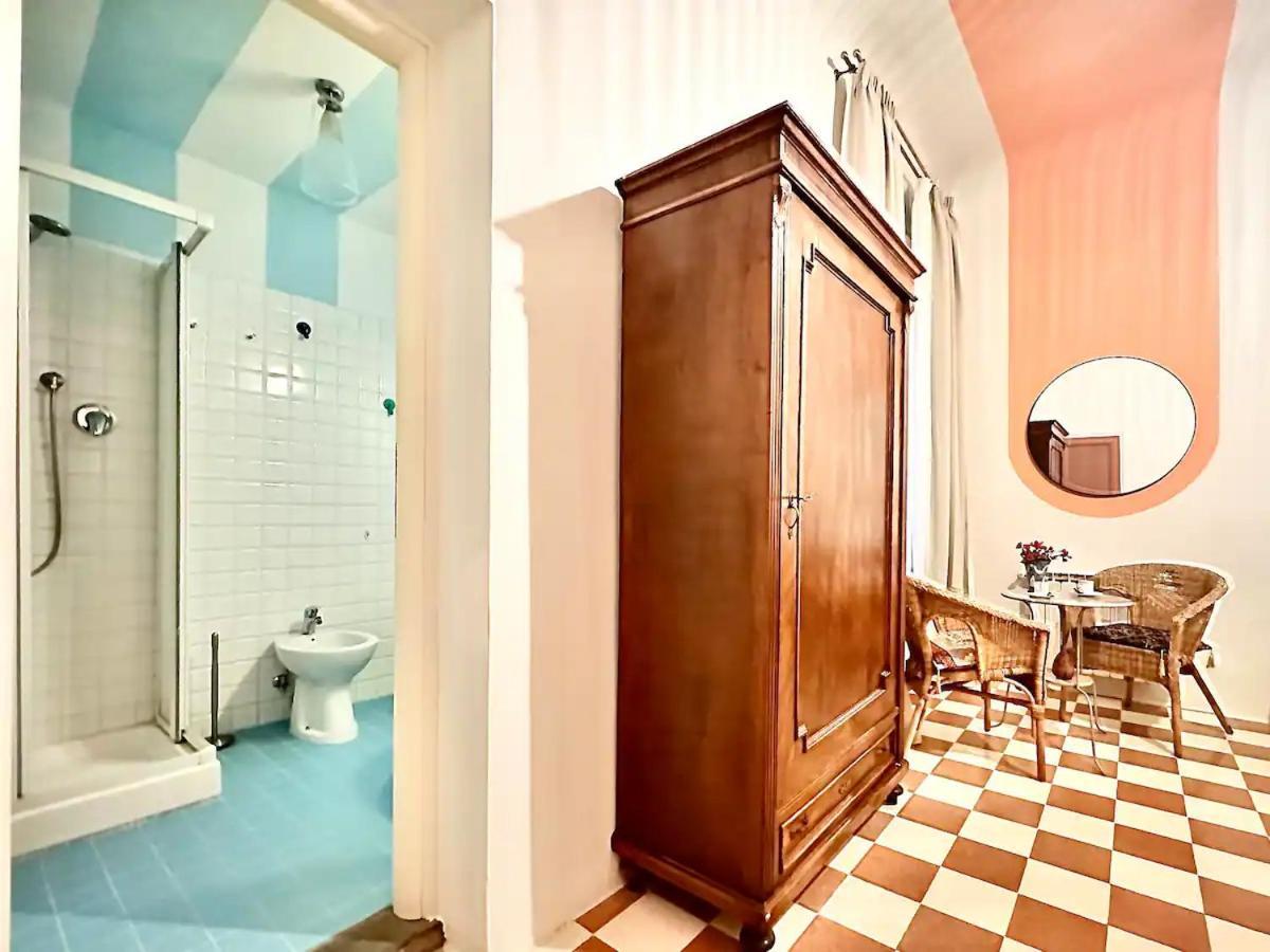 Raffaelli Travel Close San Frediano Gjestgiverier