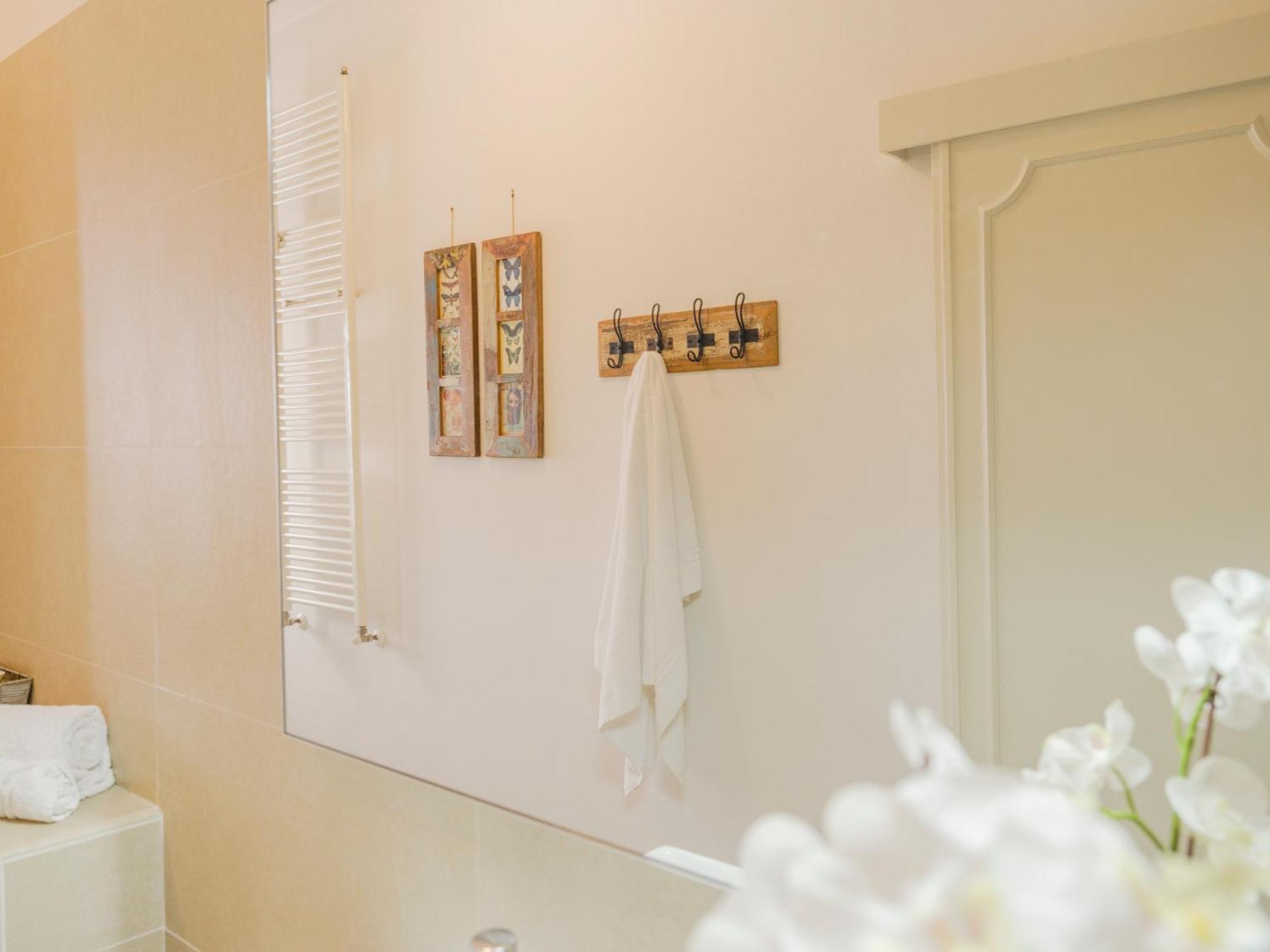 Casa Ari - Bright And Spacious Flat With Terrace Firenze
